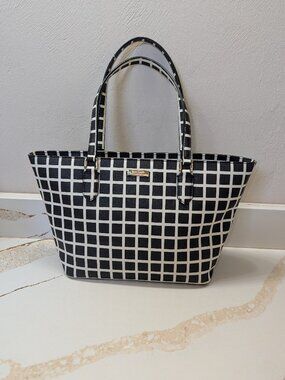 Kate Spade Tote & Wallet, set of 2! Laurel Way